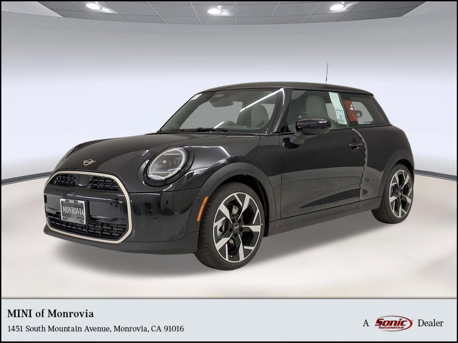 2026 MINI Hardtop Cooper's photo