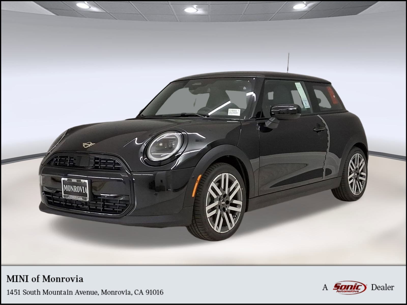 2026 MINI Hardtop's photo