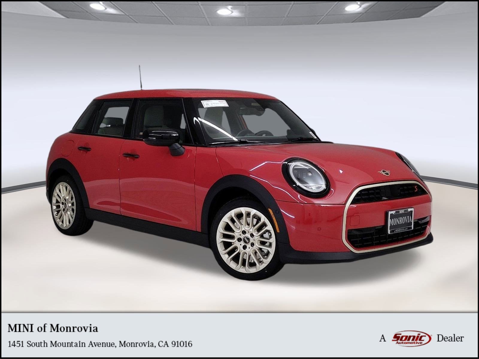 2025 MINI Hardtop 4 Door S's photo