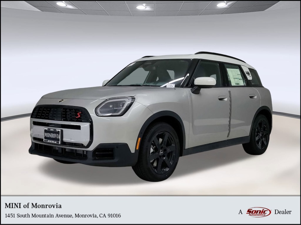 New 2026 MINI Countryman Signature Plus SUV
