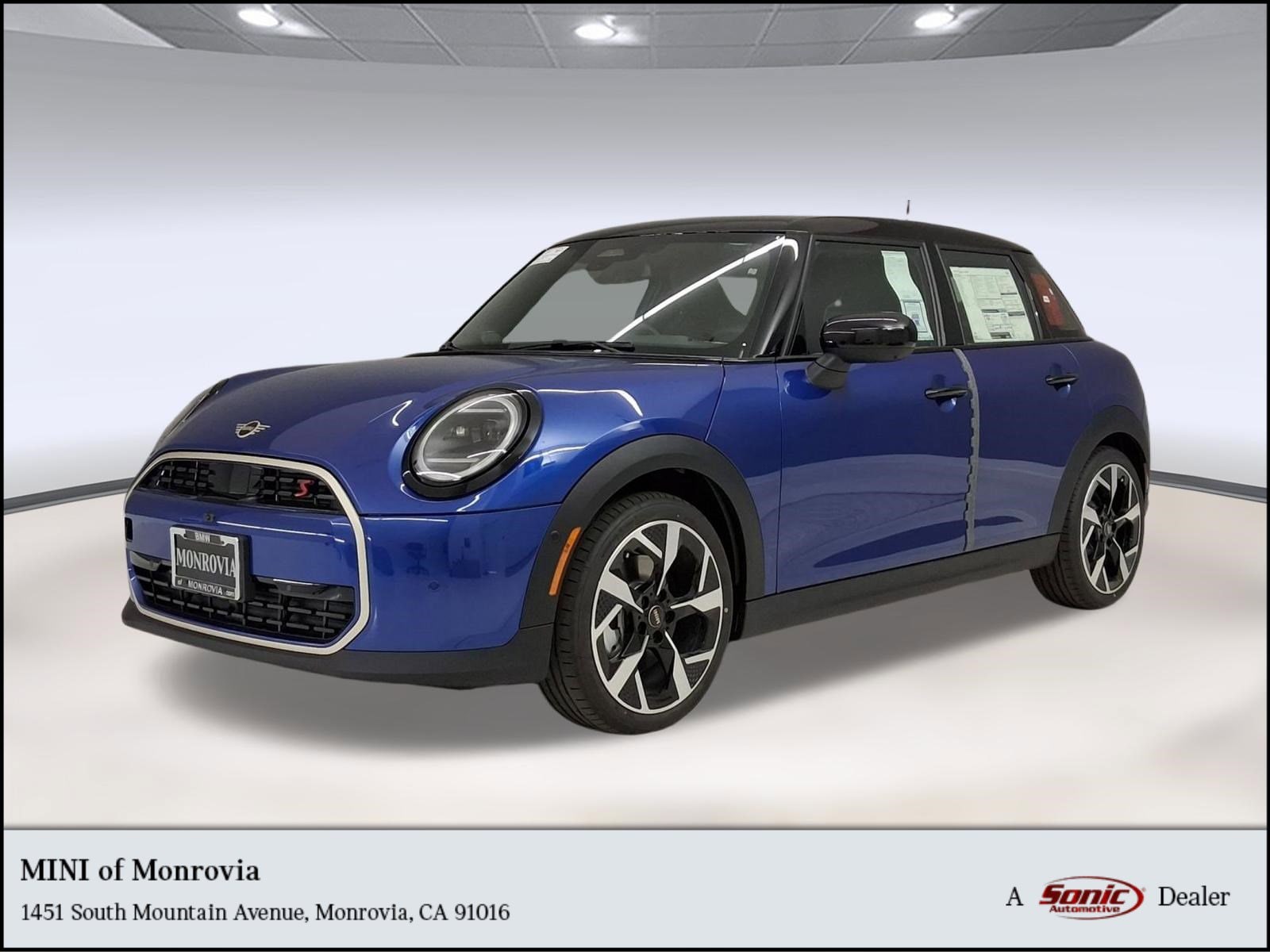 2026 MINI Hardtop Cooper S's photo