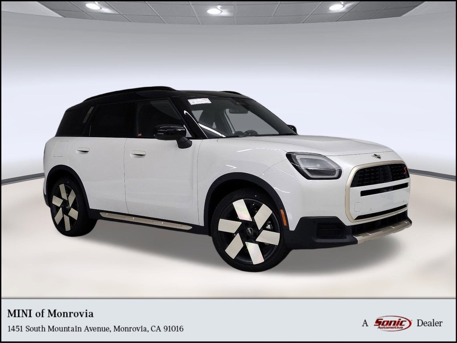 2025 MINI Countryman S's photo