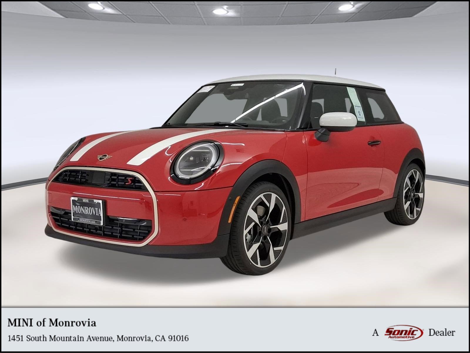 2026 MINI Hardtop Cooper S's photo