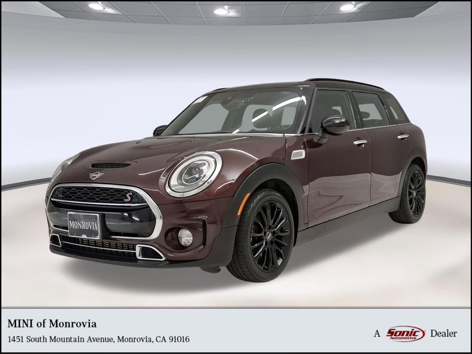 2019 MINI Clubman Cooper S Signature photo 1