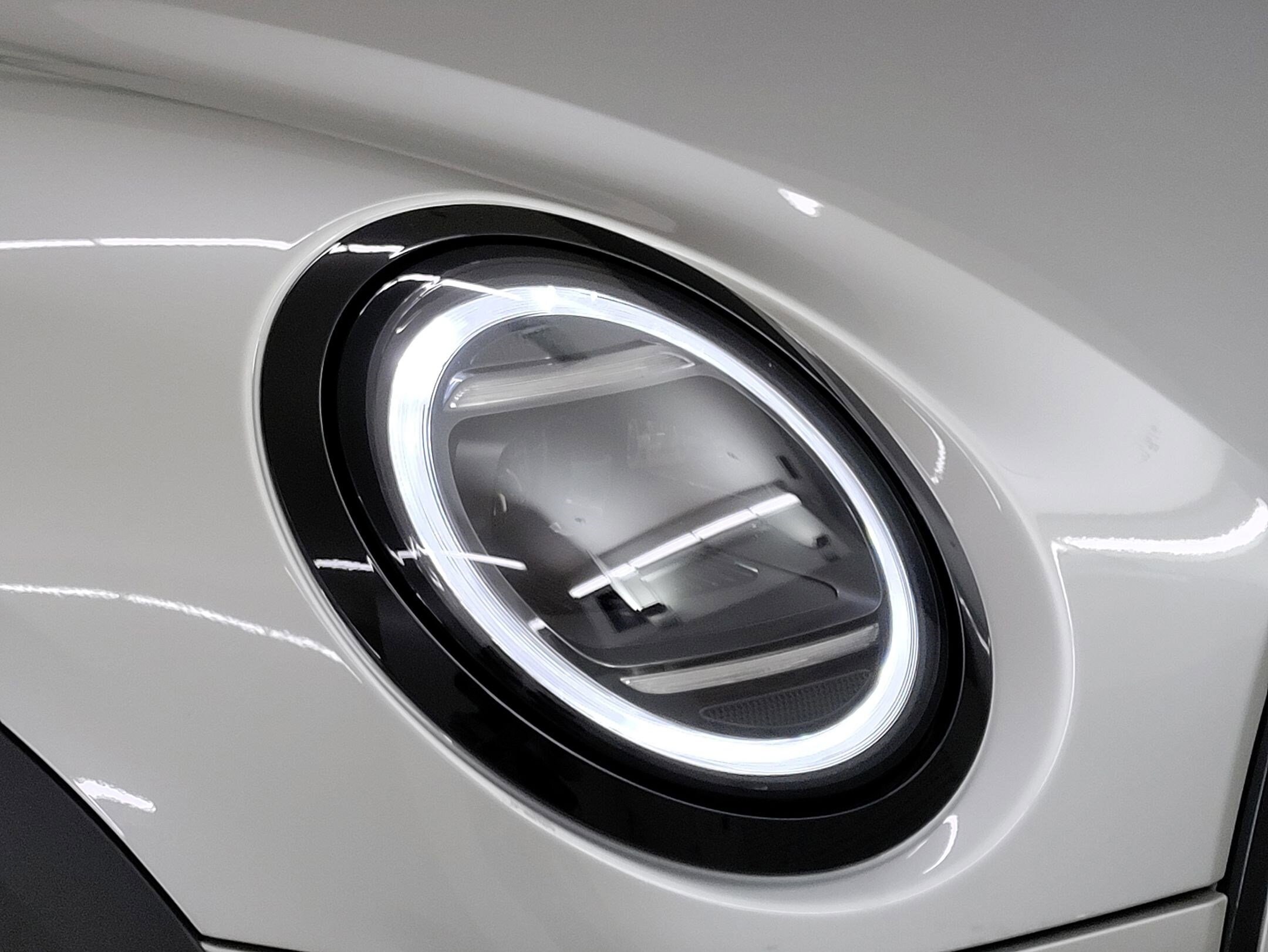 2026 Mini Cooper Hardtop S photo 3