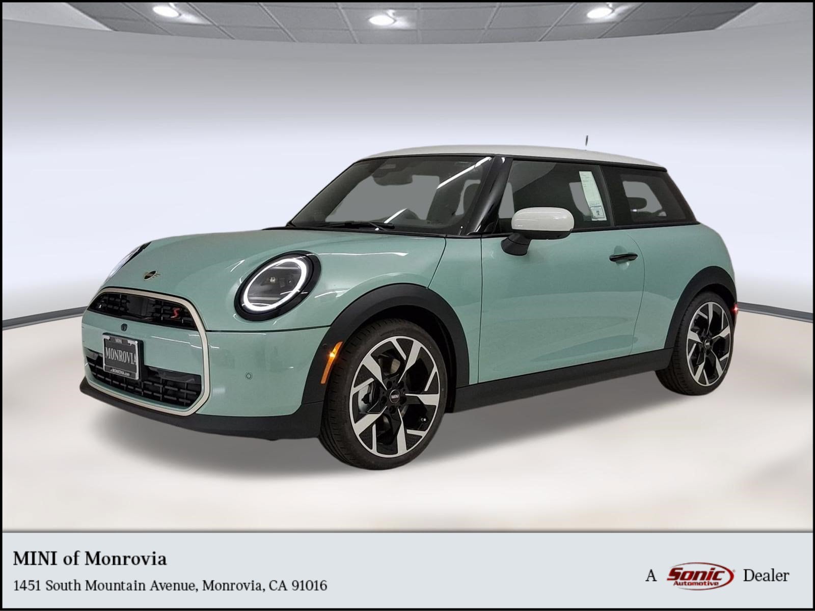 2026 MINI Hardtop Cooper S's photo