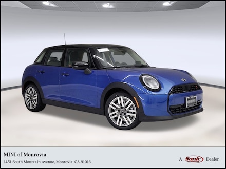 2025 MINI Hardtop 4 Door Signature Plus Hatchback
