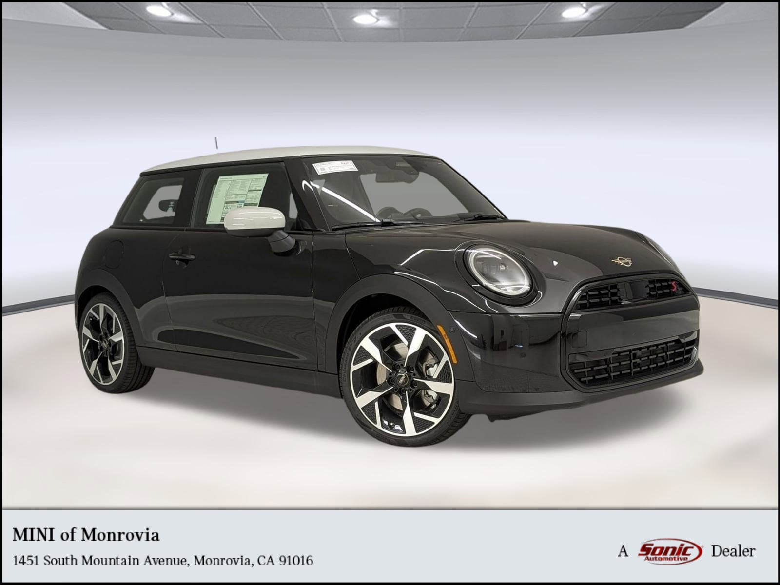 2026 MINI Hardtop 2 Door S's photo