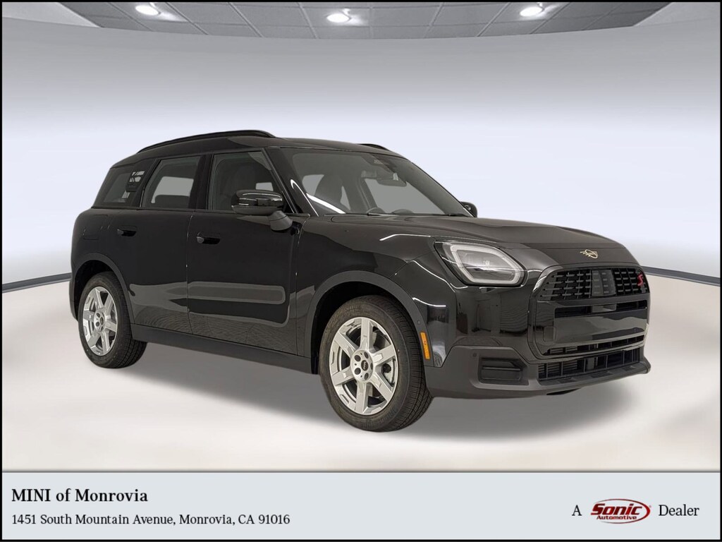 New 2026 MINI Countryman Signature Plus SUV