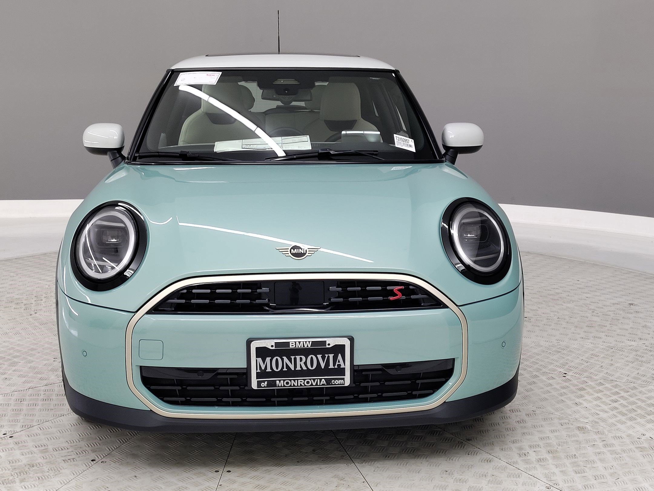 2026 Mini Cooper Hardtop S photo 2