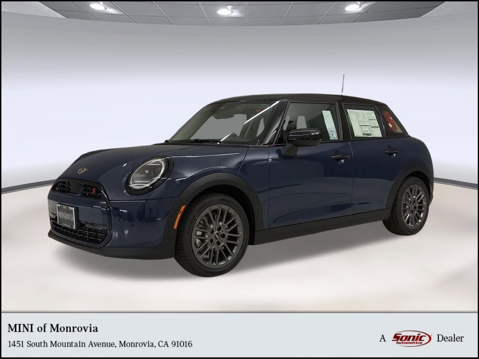 2026 MINI Hardtop Cooper S's photo