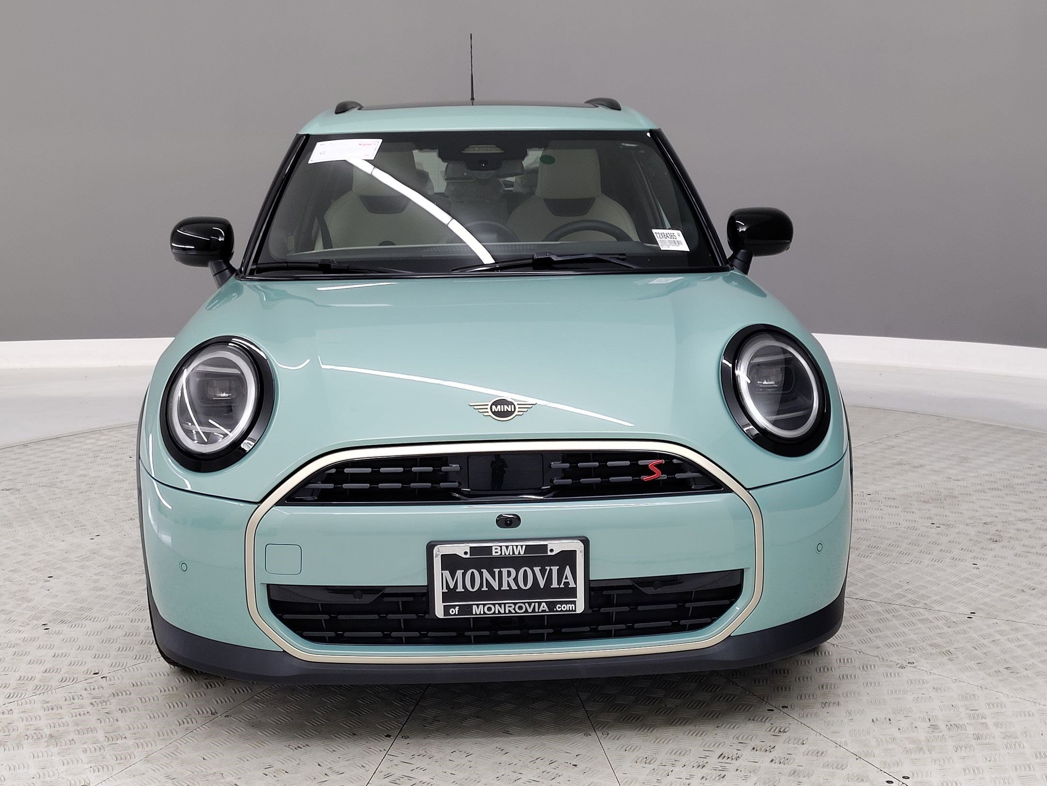 2026 Mini Cooper S Iconic photo 2