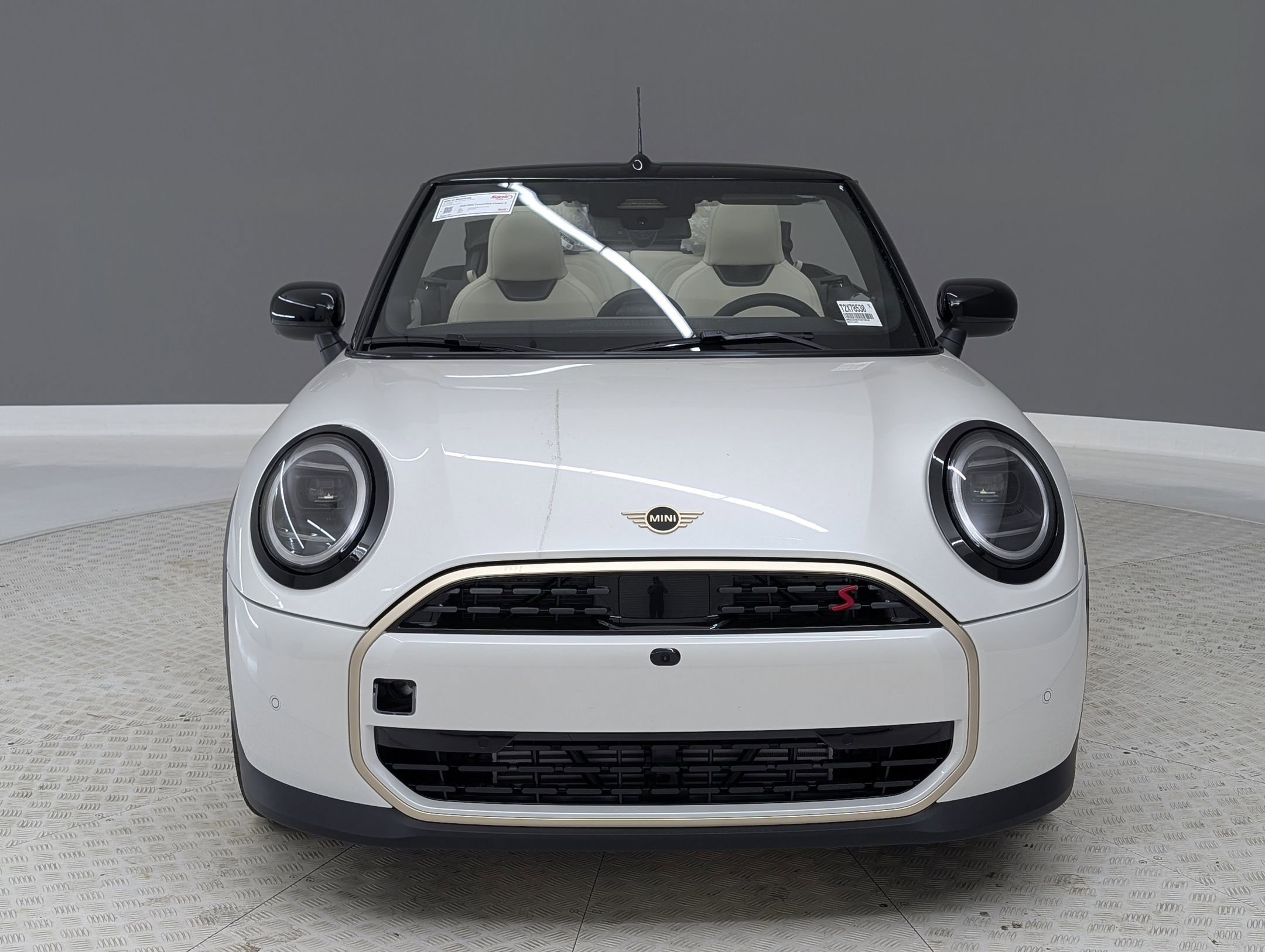2026 Mini Cooper Convertible Iconic photo 2