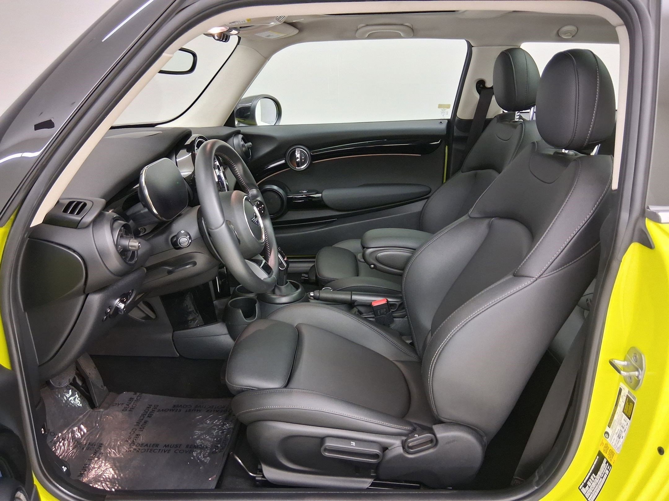 2024 MINI Hardtop 2 Door Cooper S photo 2