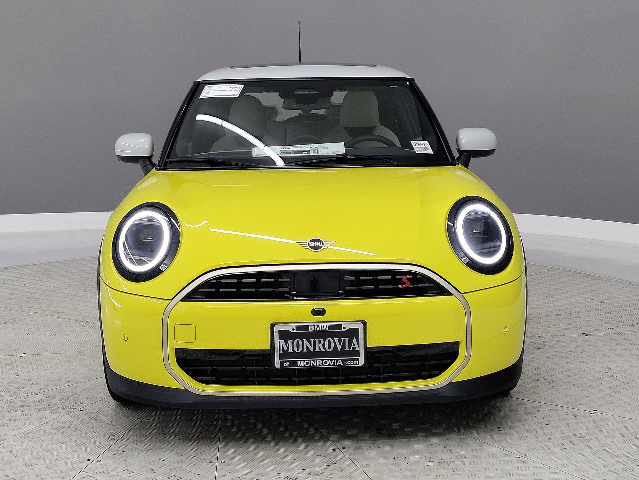 2026 Mini Cooper S 2 Door Iconic photo 2