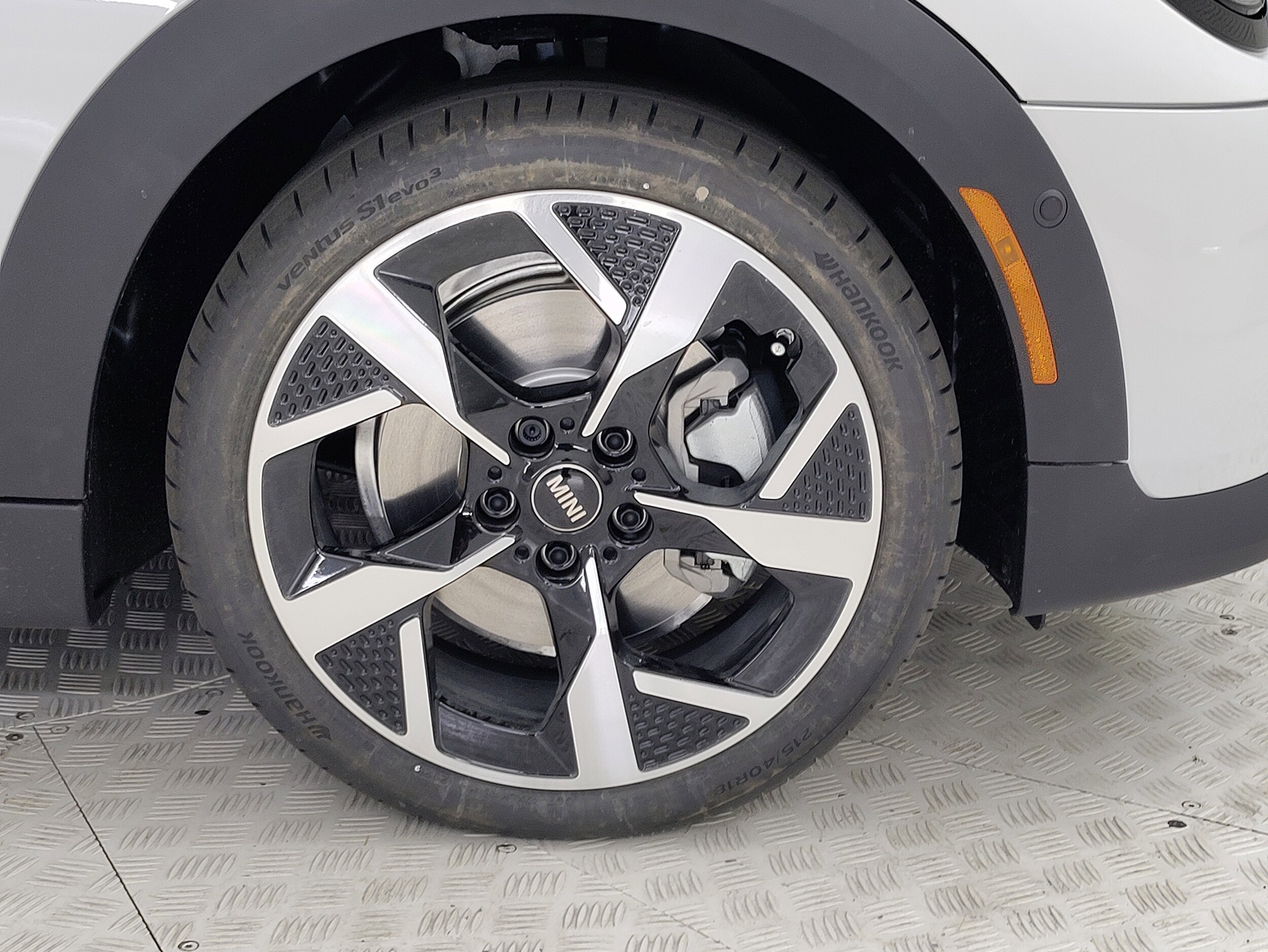 2026 Mini Cooper Signature photo 3
