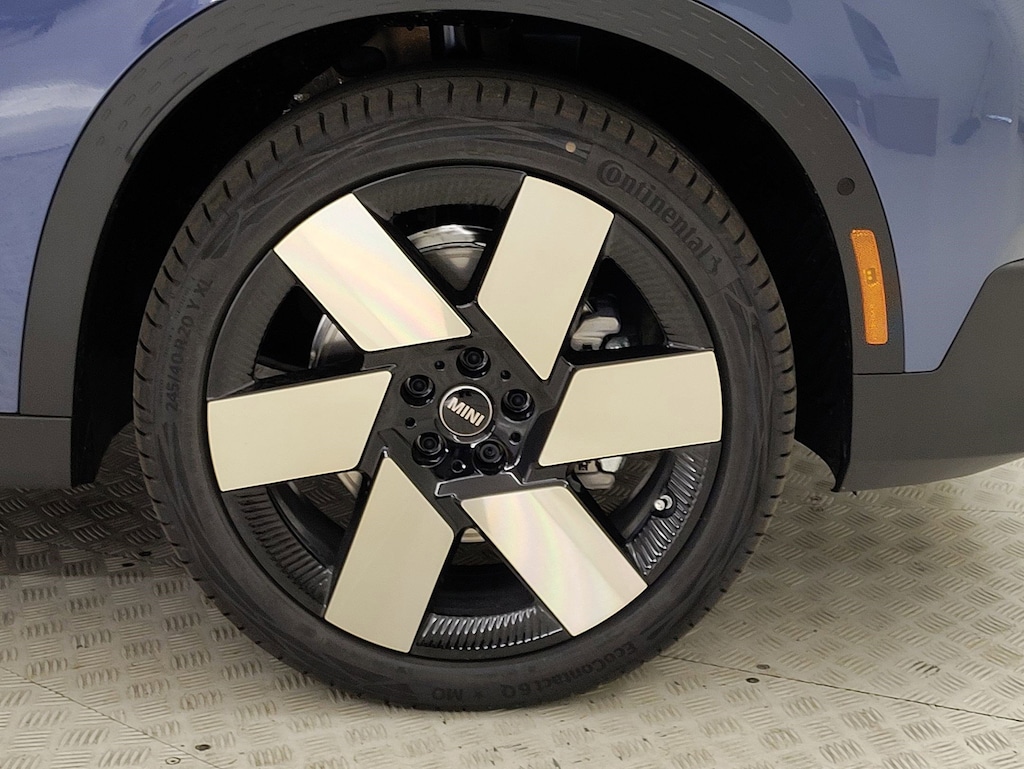 New 2026 MINI Countryman Signature Plus SUV