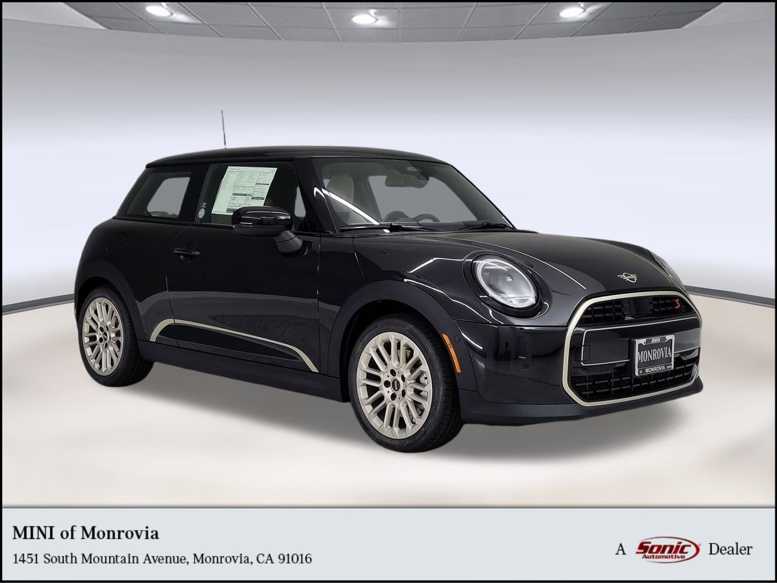 2026 MINI Hardtop 2 Door S's photo