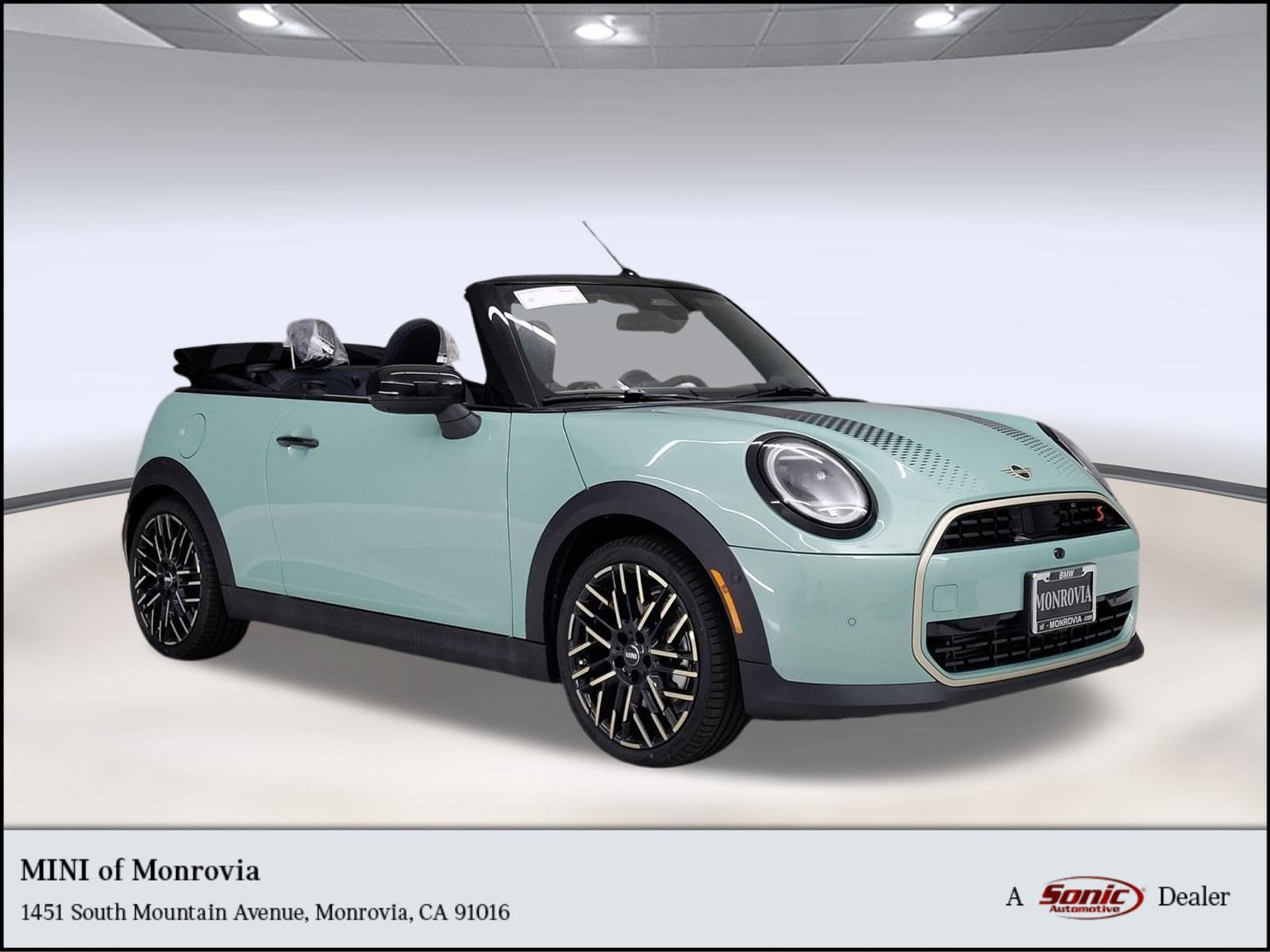 2026 MINI Convertible S's photo