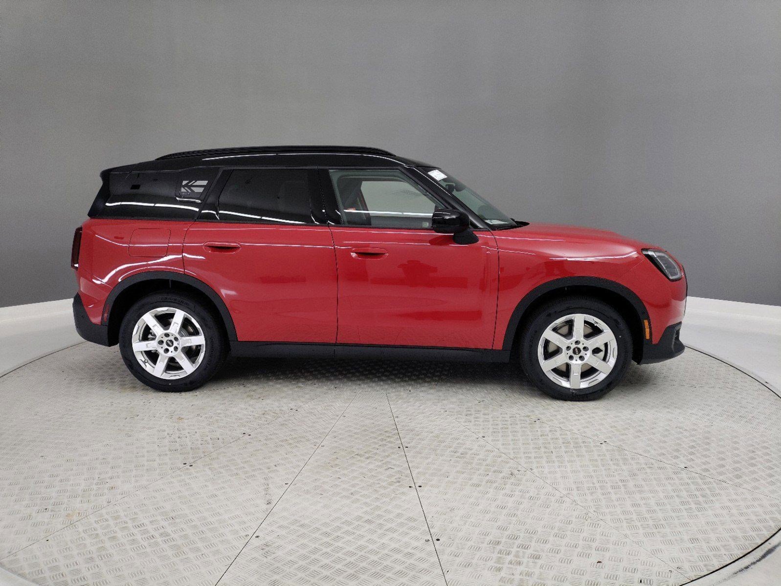 2025 MINI Countryman S photo 4