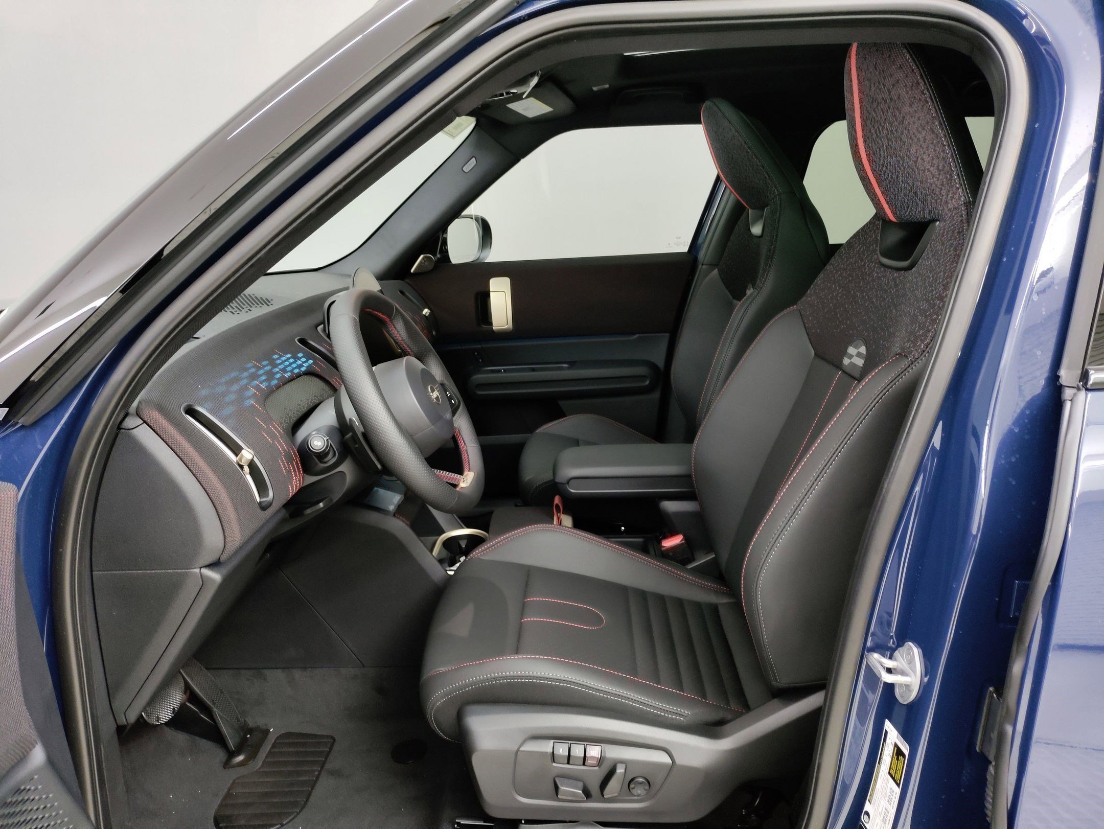2026 MINI Countryman S - Photo 11