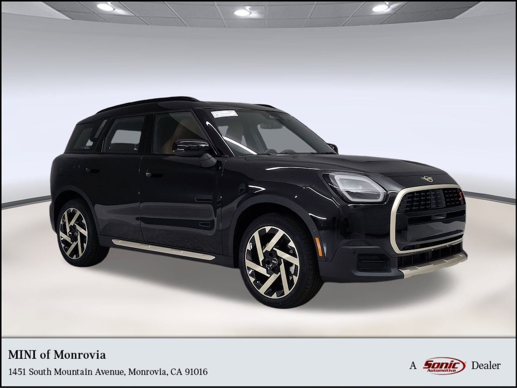 New 2026 MINI Countryman Signature Plus SUV