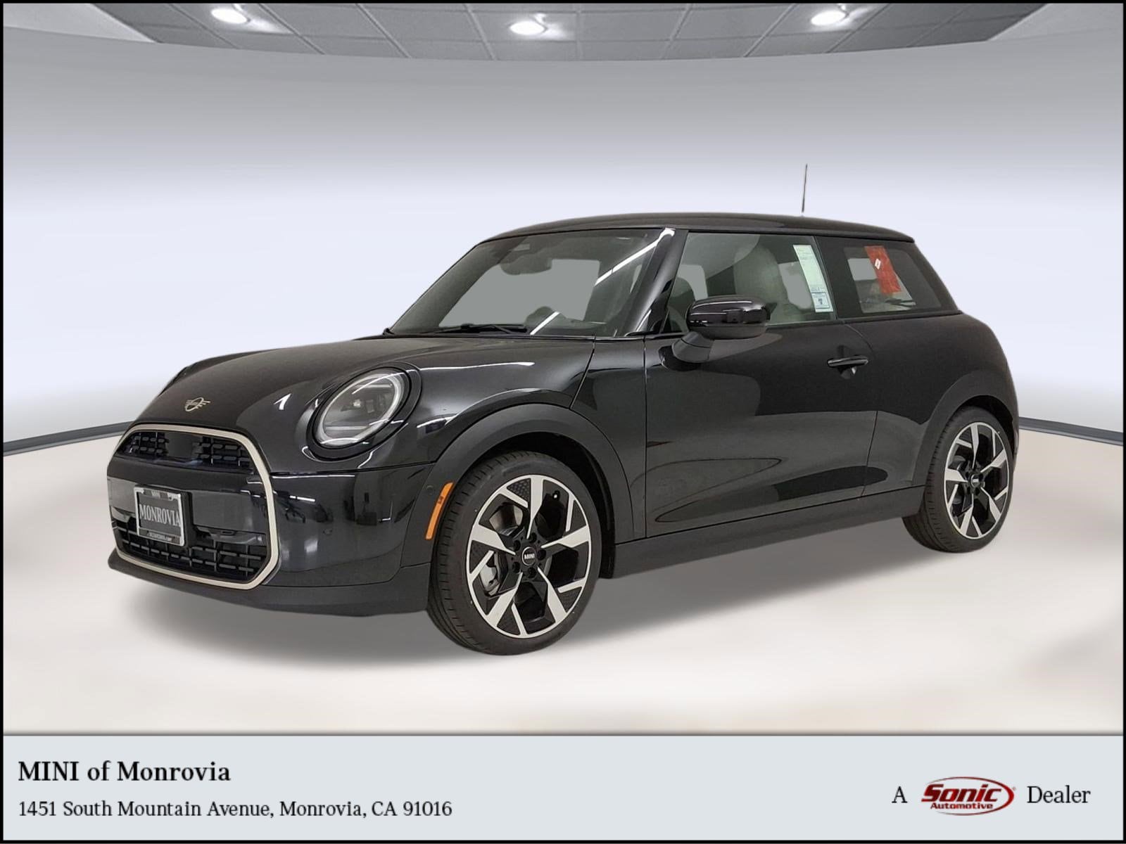 2026 MINI Hardtop's photo