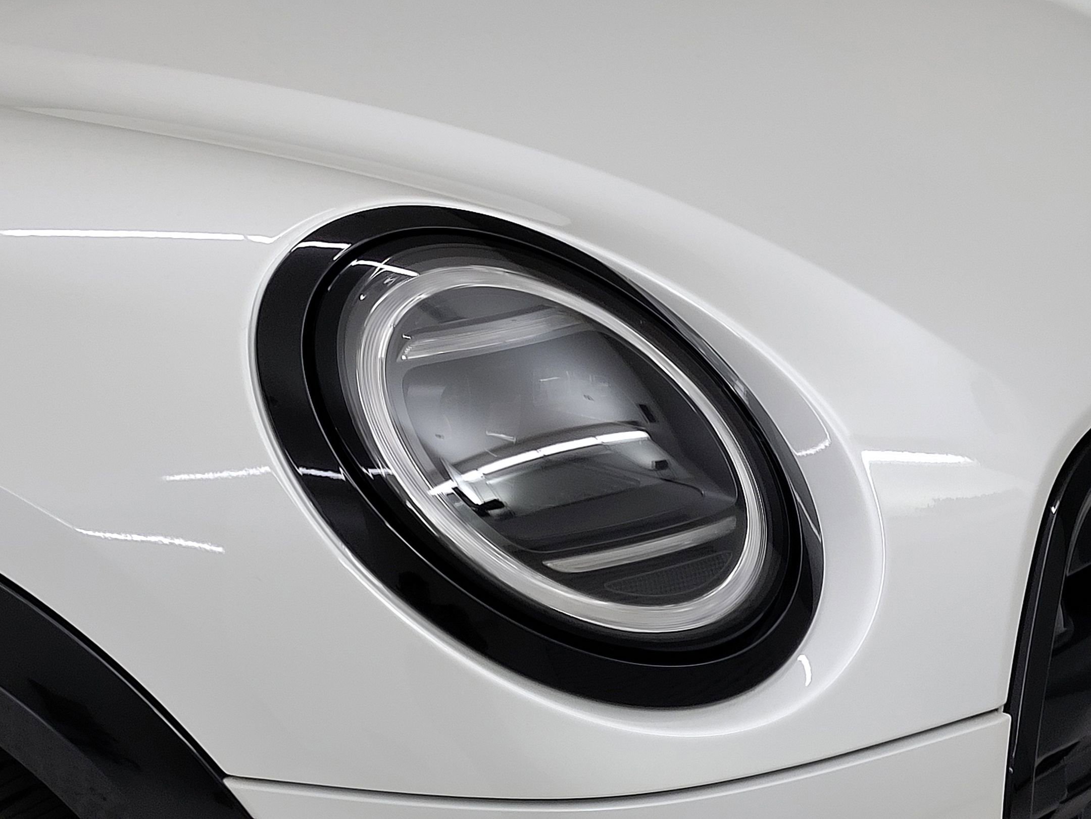 2026 Mini Cooper S Iconic photo 2