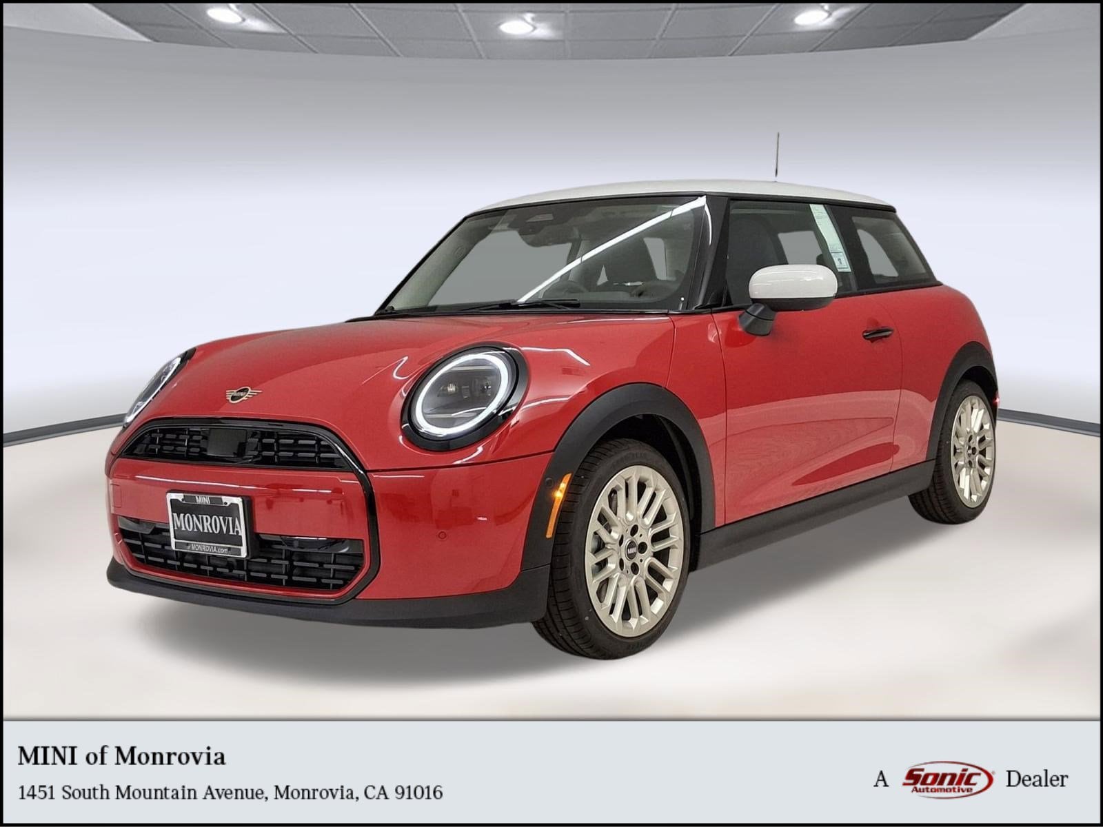 2026 MINI Hardtop's photo