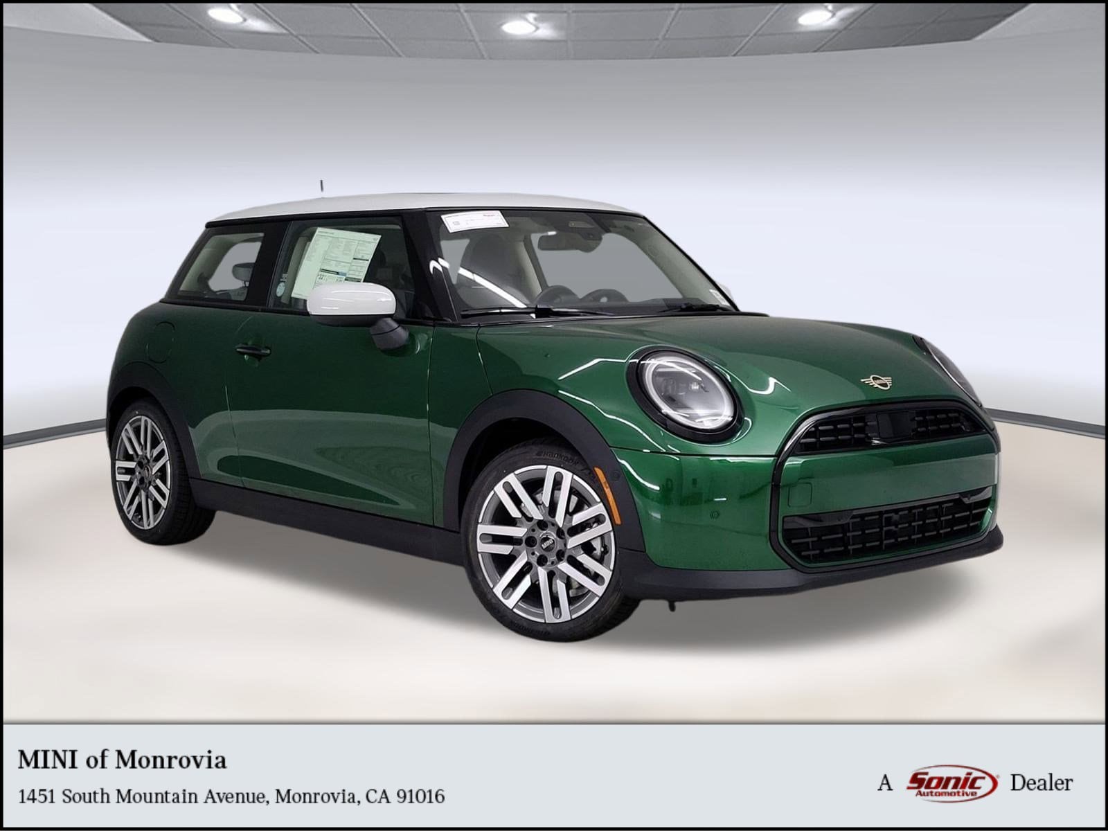 2026 MINI Hardtop 2 Door's photo