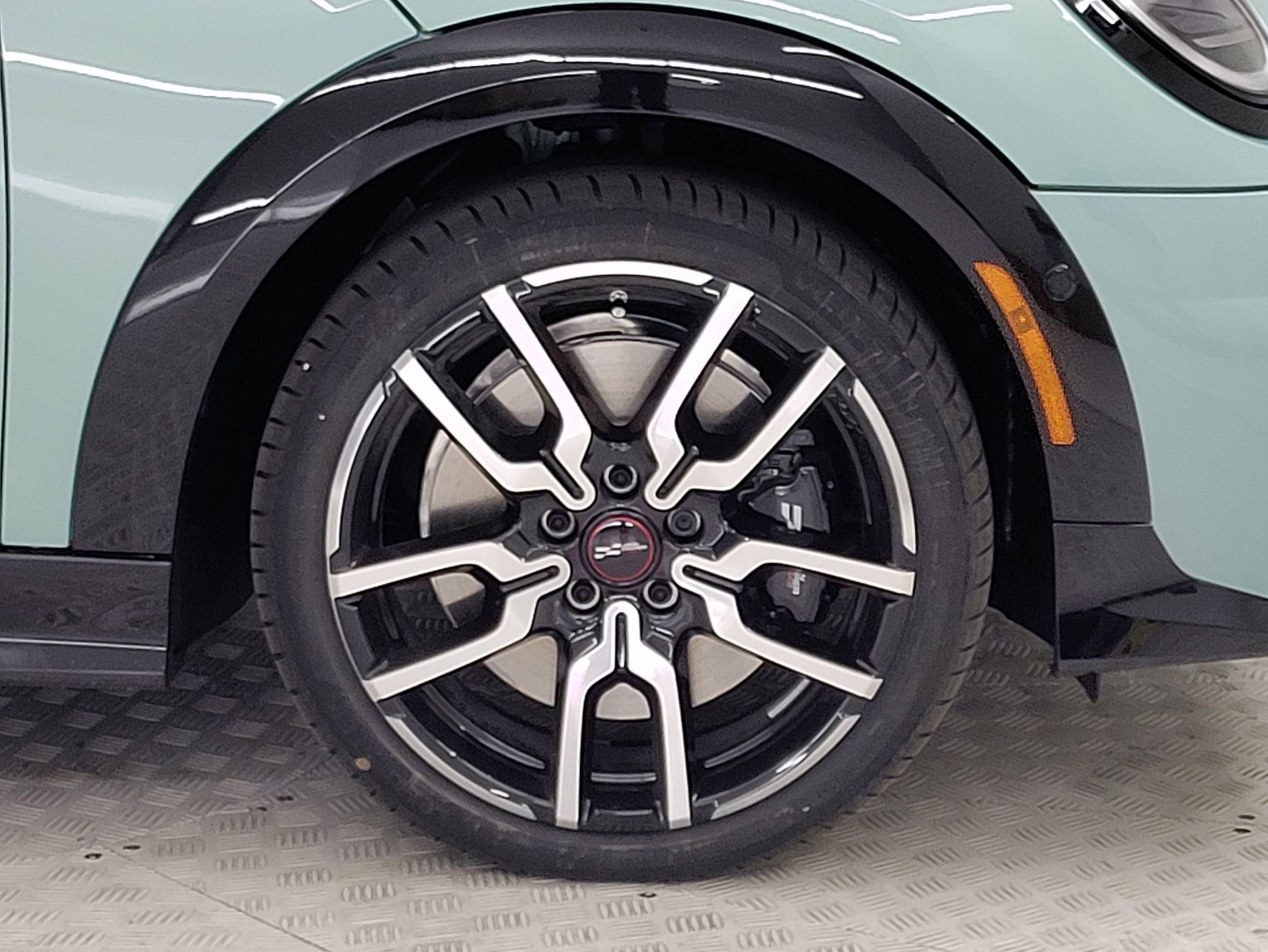 2026 Mini Cooper 2 Door Hardtop S Iconic photo 4