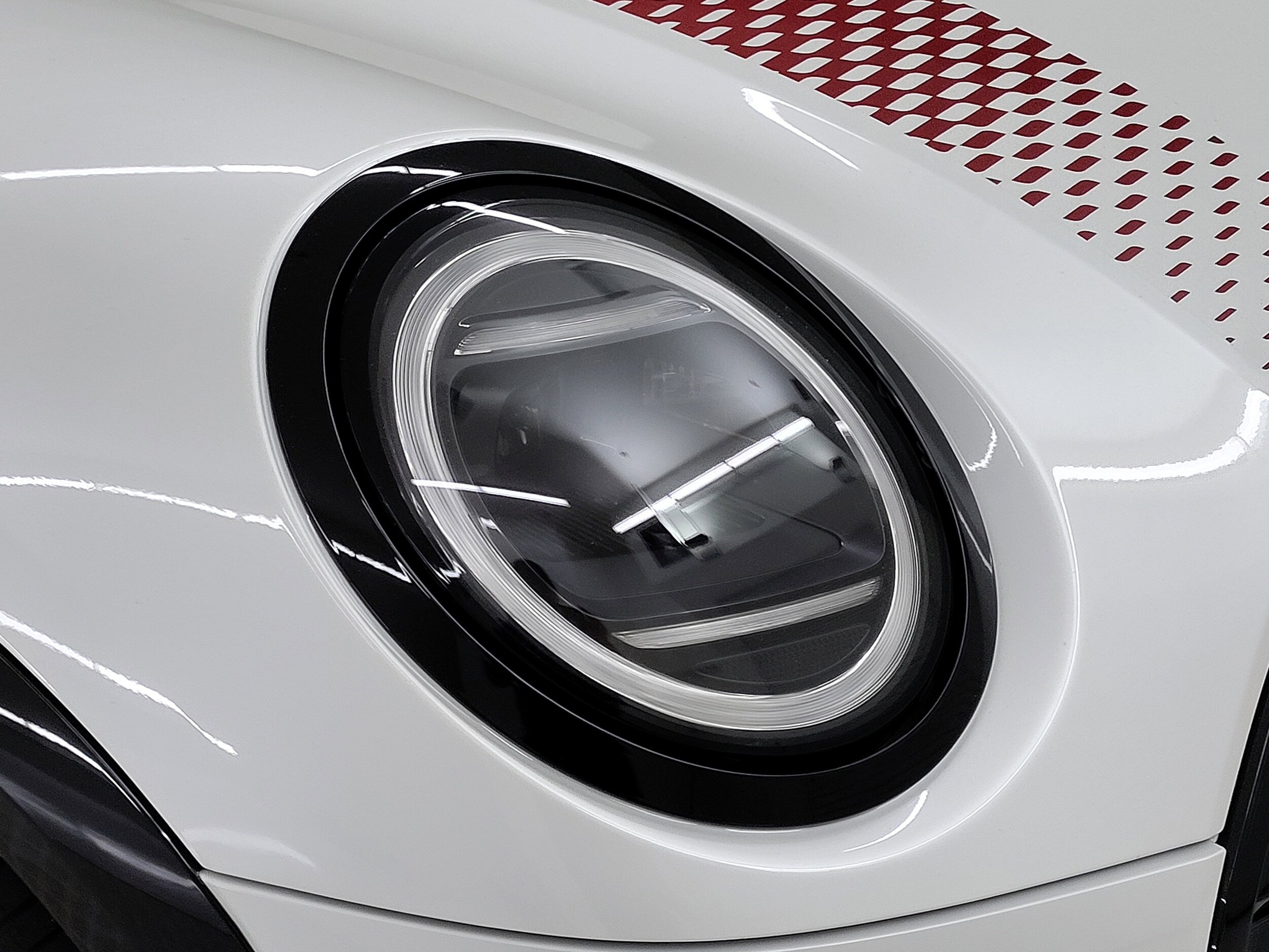2025 Mini Cooper 2 Door Hardtop Iconic photo 3