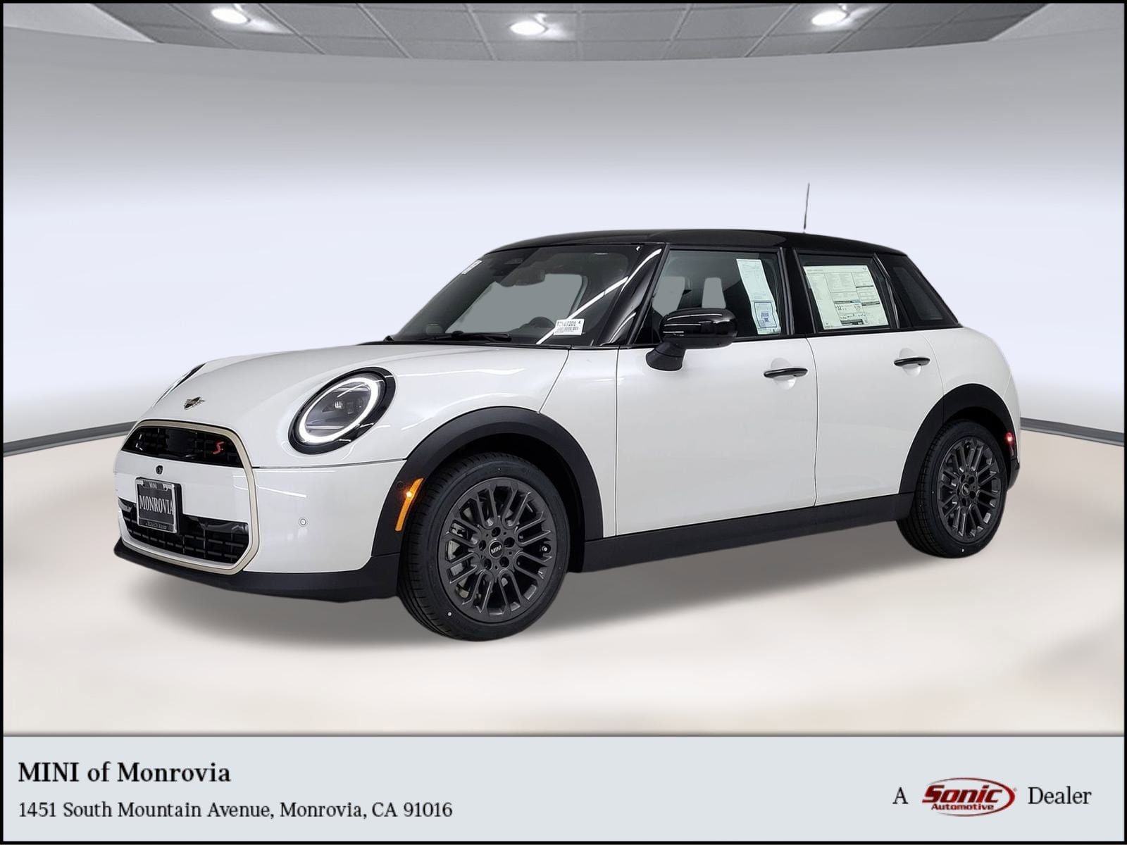 2026 MINI Hardtop 4 Door S's photo