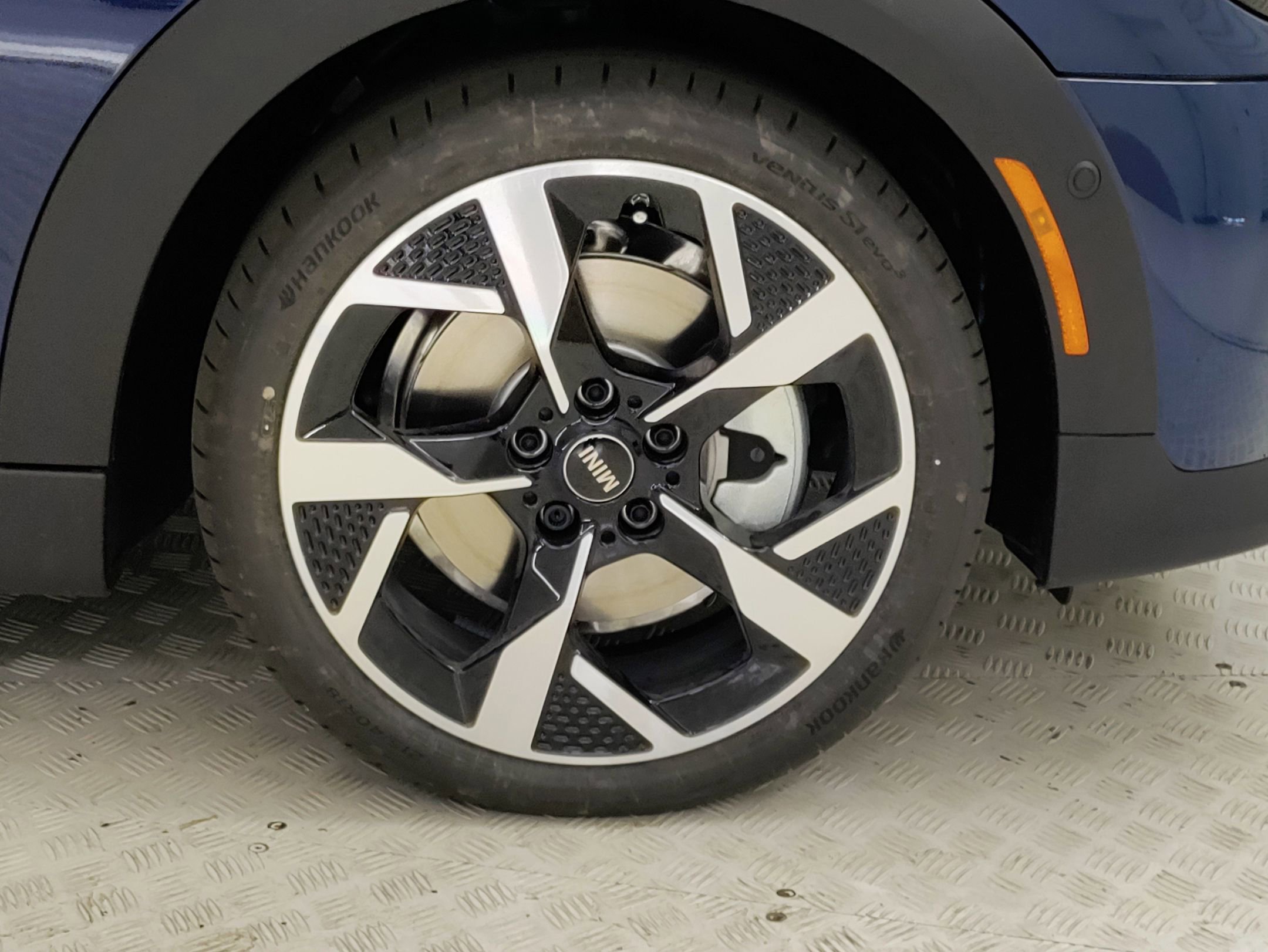 2026 Mini Cooper Hardtop S photo 4