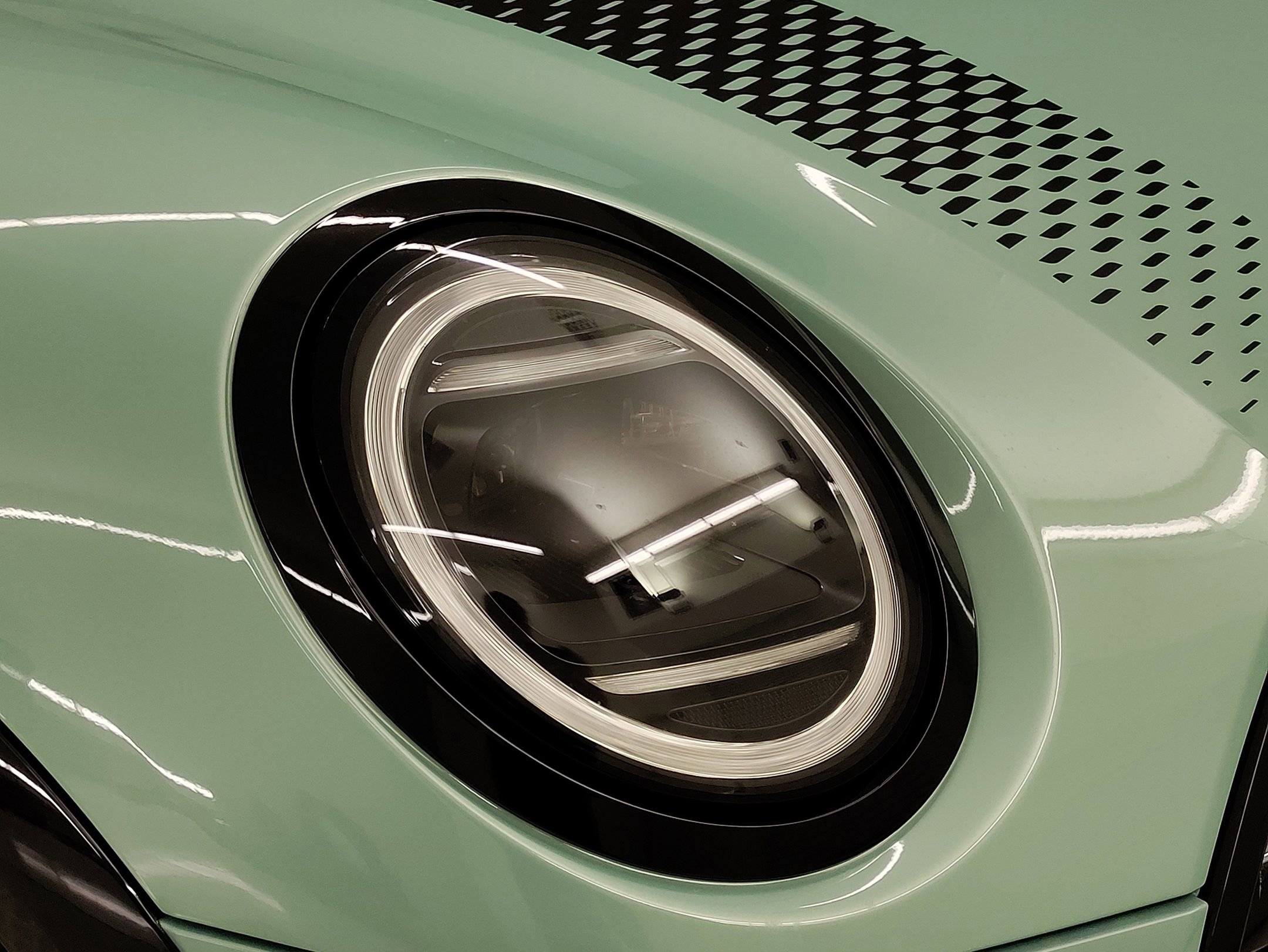 2026 Mini Cooper S Iconic photo 3