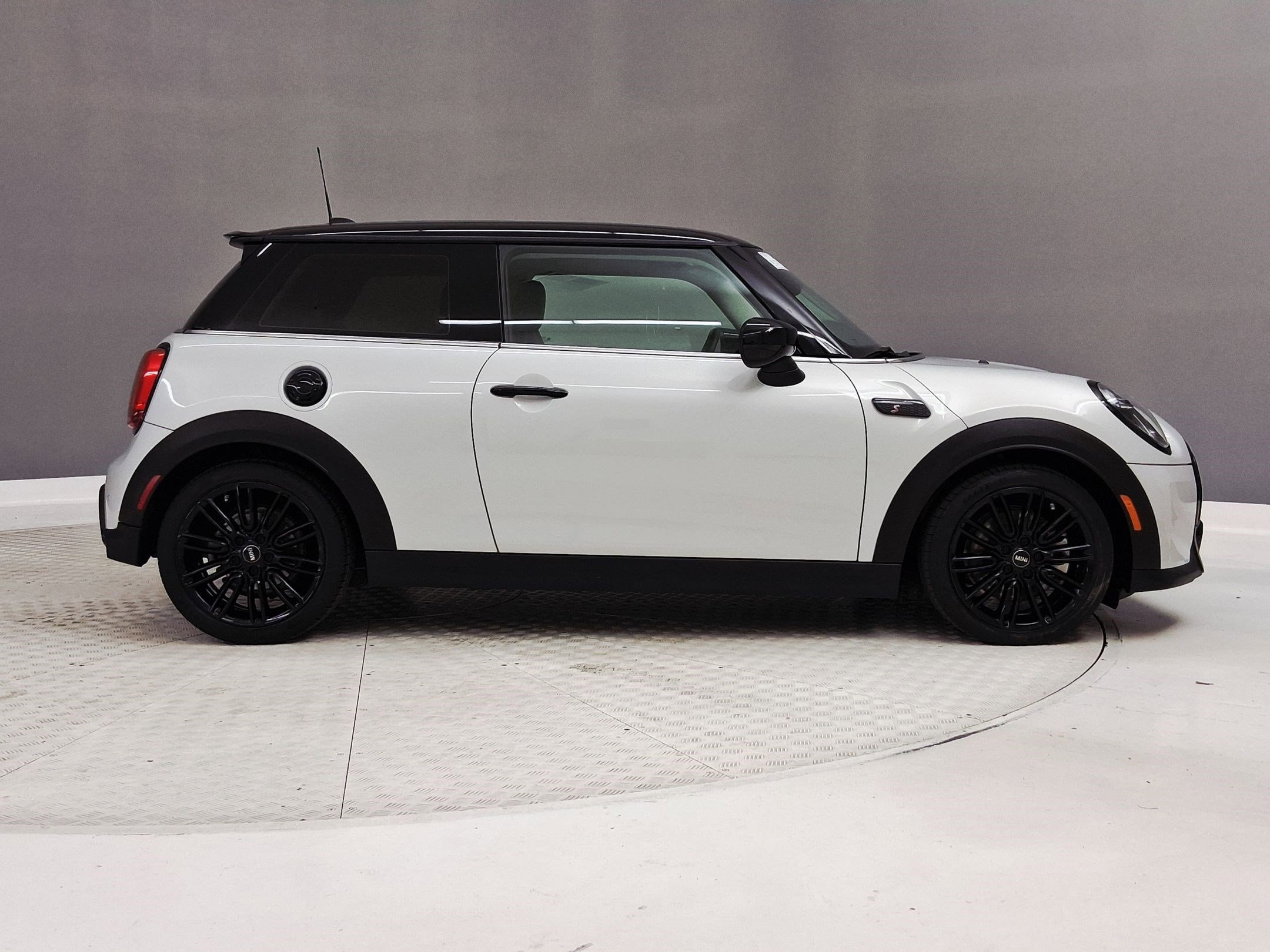 2023 MINI Hardtop 2 Door Cooper S photo 5