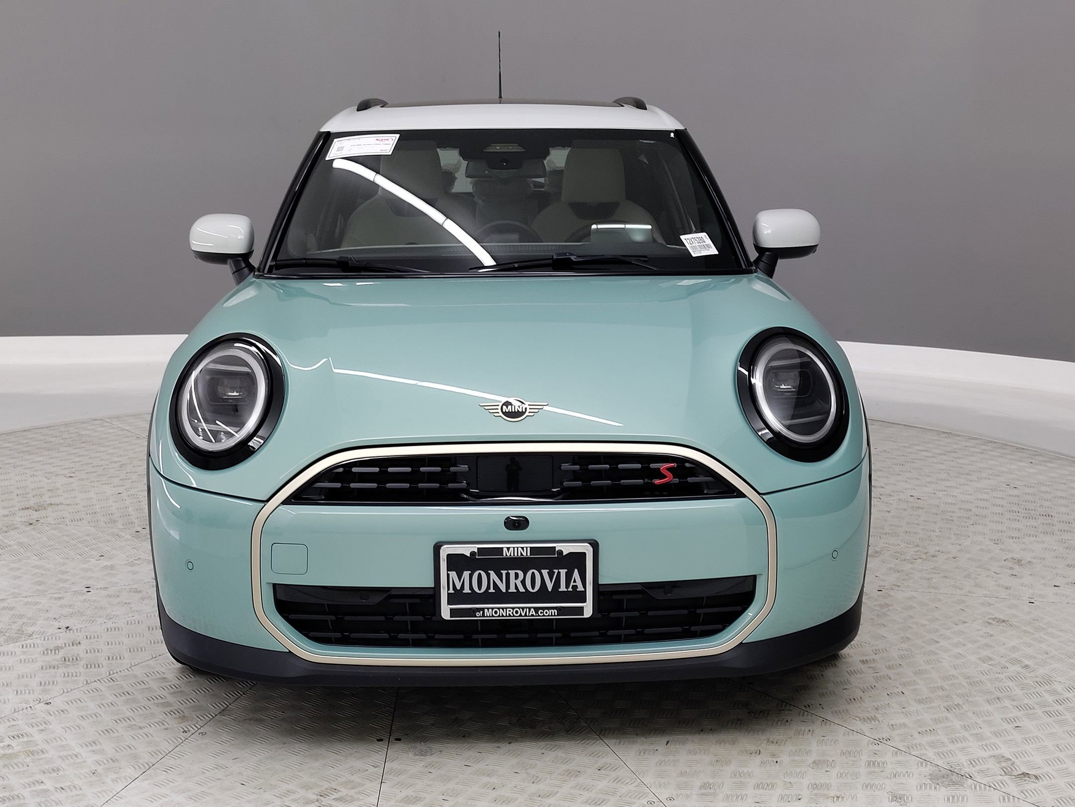 2026 Mini Cooper S Iconic photo 2