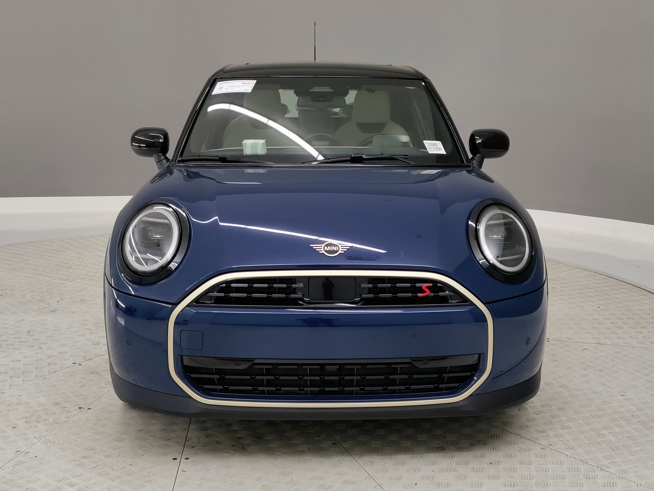 2026 Mini Cooper Hardtop S photo 2