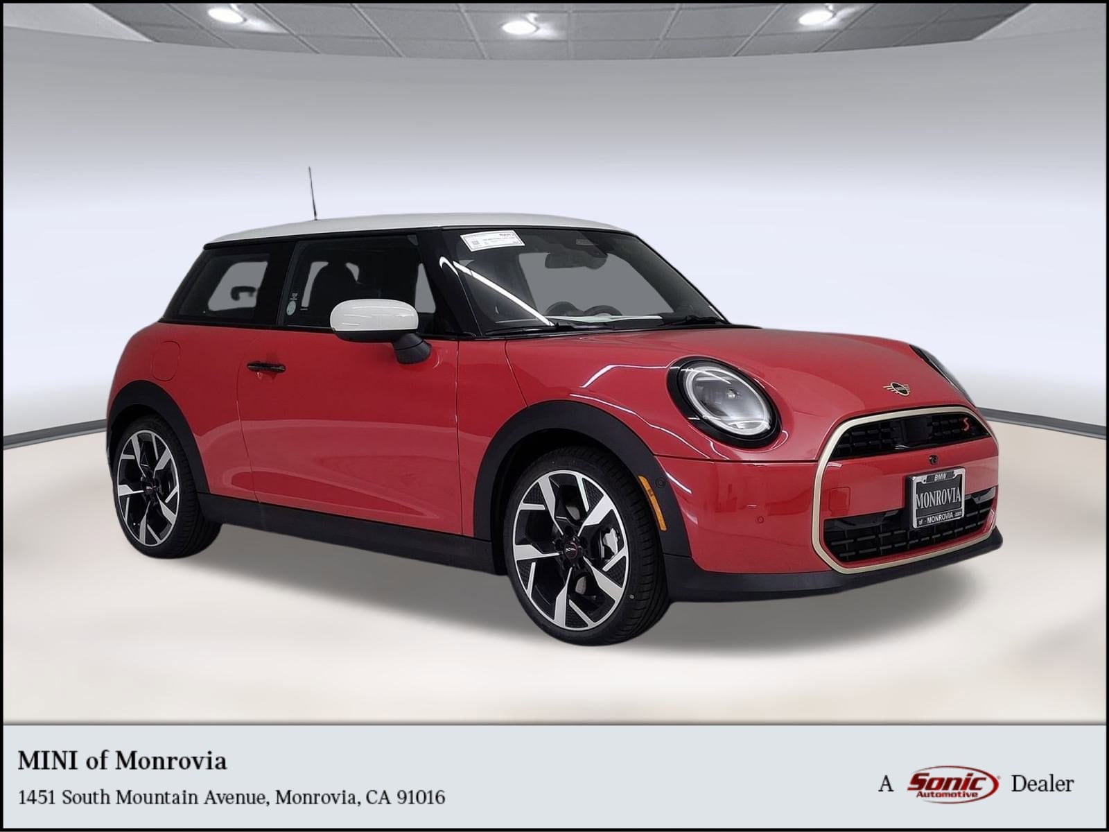 2026 MINI Hardtop 2 Door S's photo