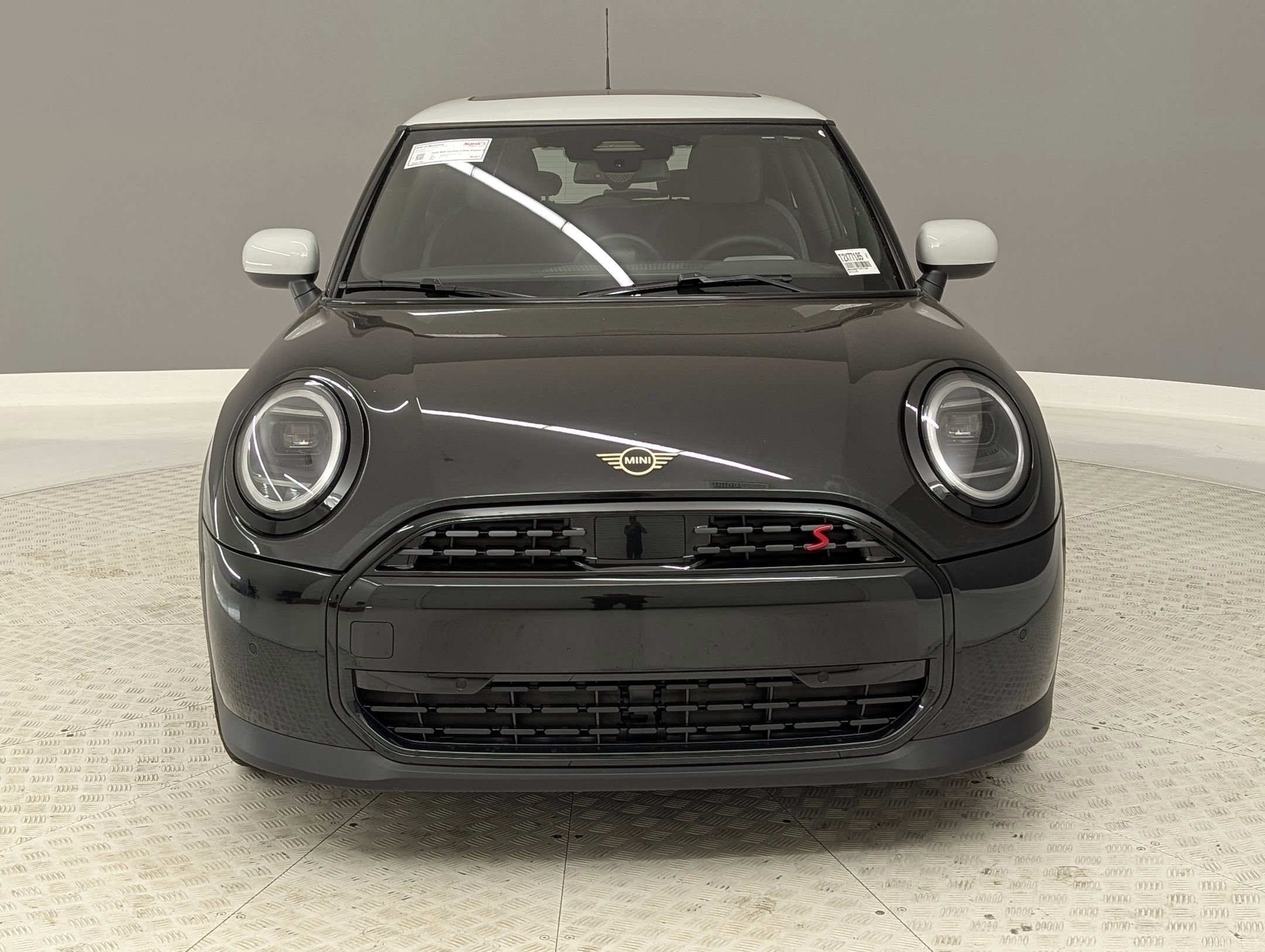 2026 Mini Cooper Hardtop S photo 2