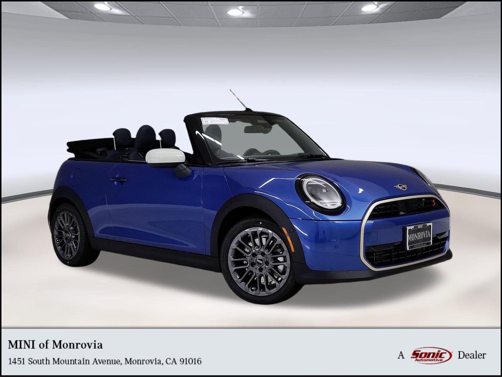 2026 MINI Convertible S's photo