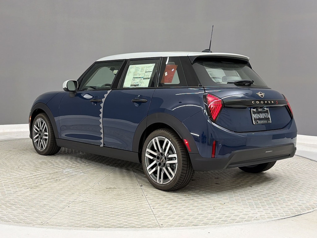 New 2026 MINI 4 Door Signature Plus Hatchback