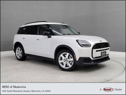 2025 MINI Countryman Iconic SUV