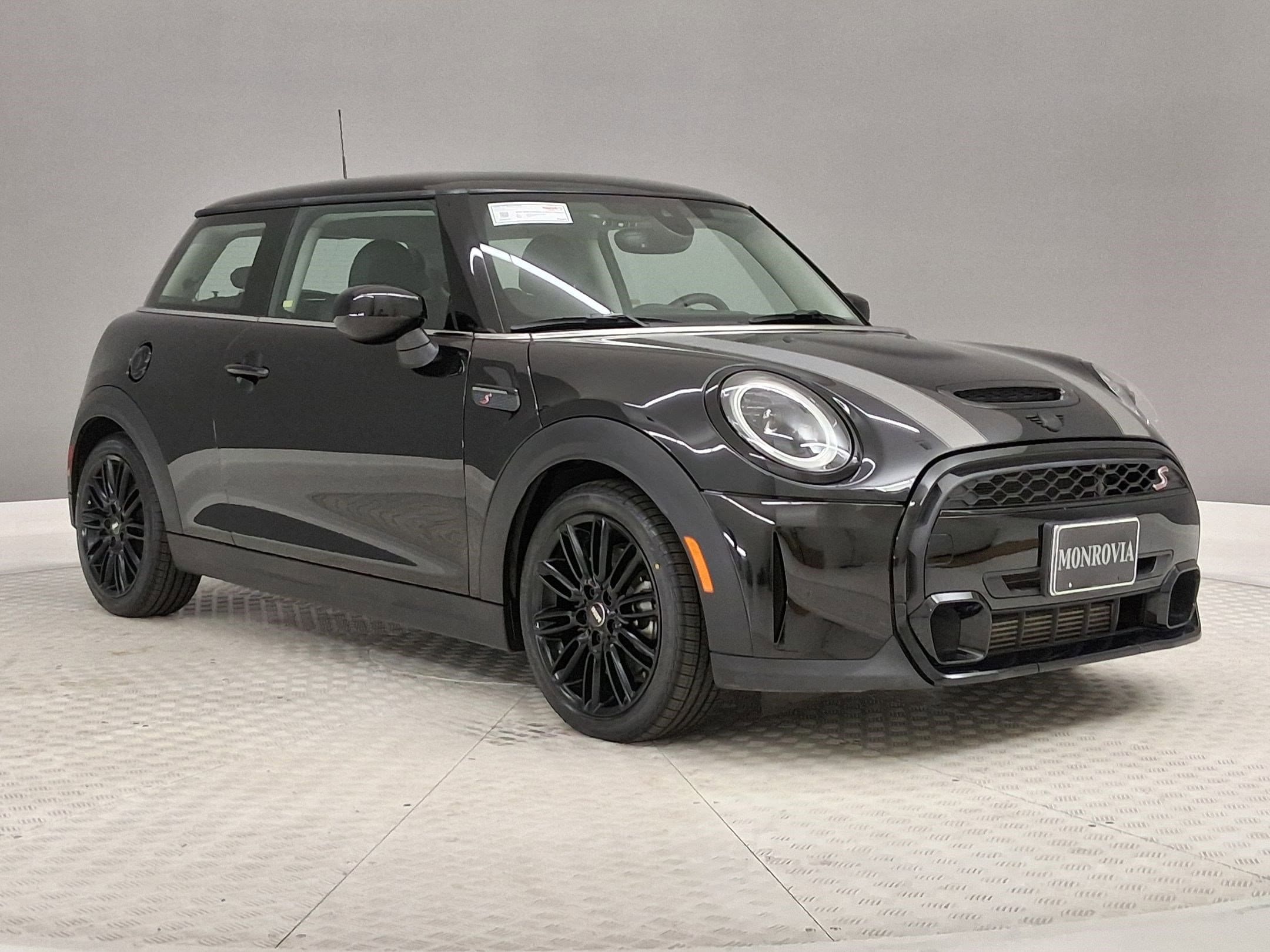 2024 MINI Hardtop 2 Door Cooper S photo 4