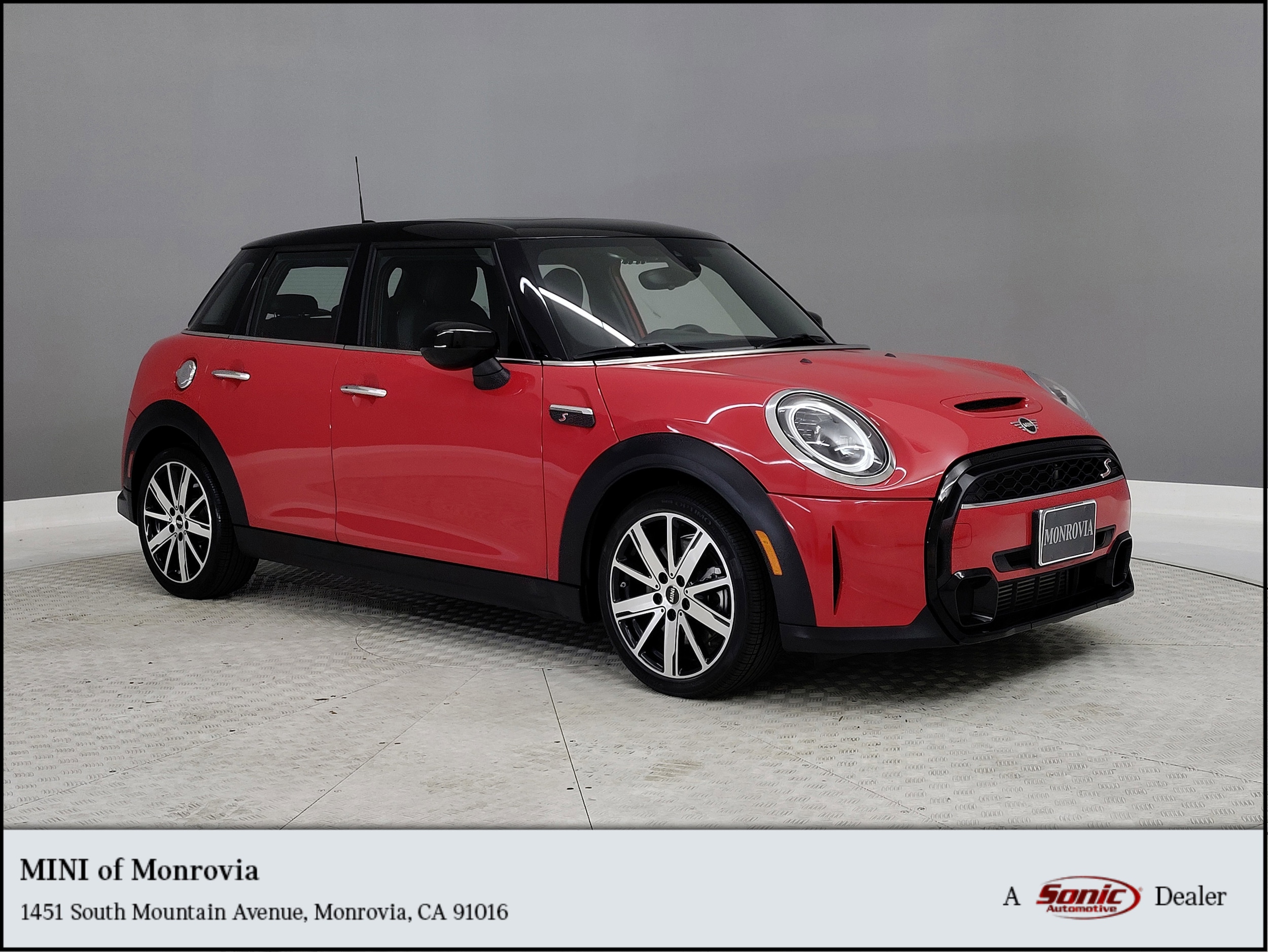 2022 MINI Hardtop 4 Door S's photo
