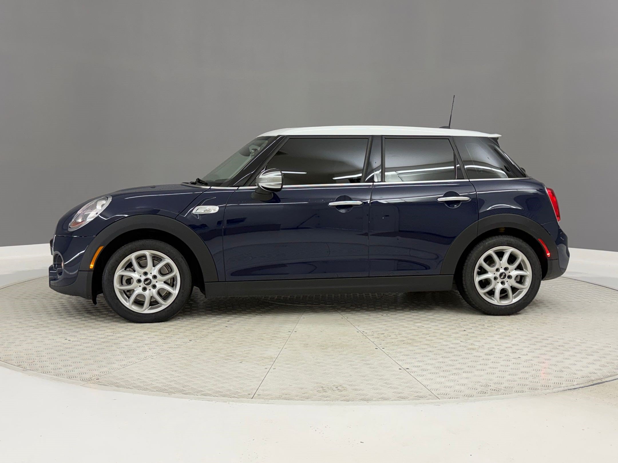 Used 2015 MINI Cooper S with VIN WMWXU3C50F2B58170 for sale in Monrovia, CA