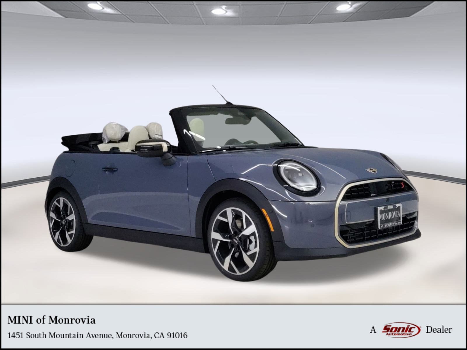 2026 MINI Convertible S's photo