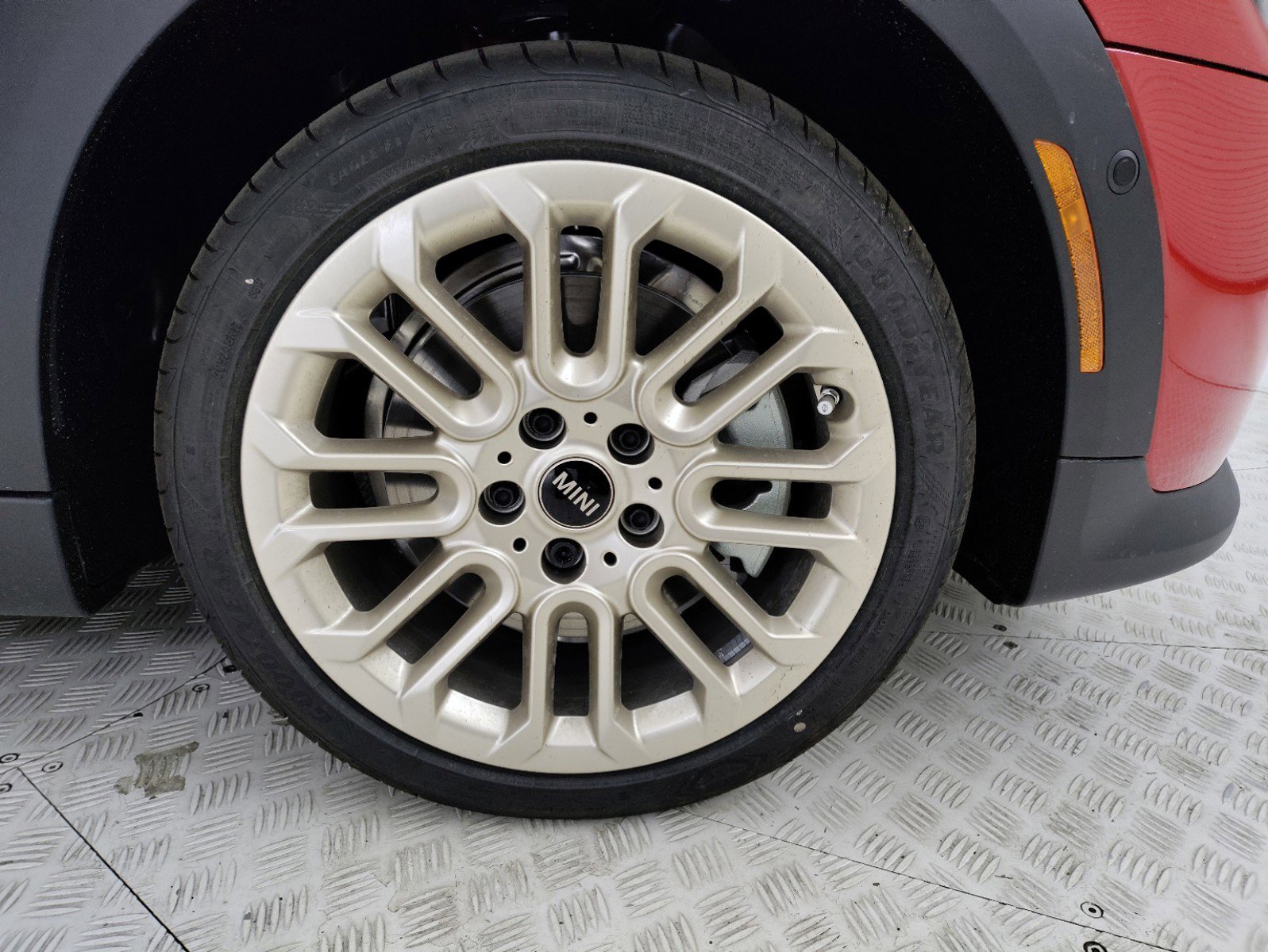 2025 Mini Cooper Signature photo 4