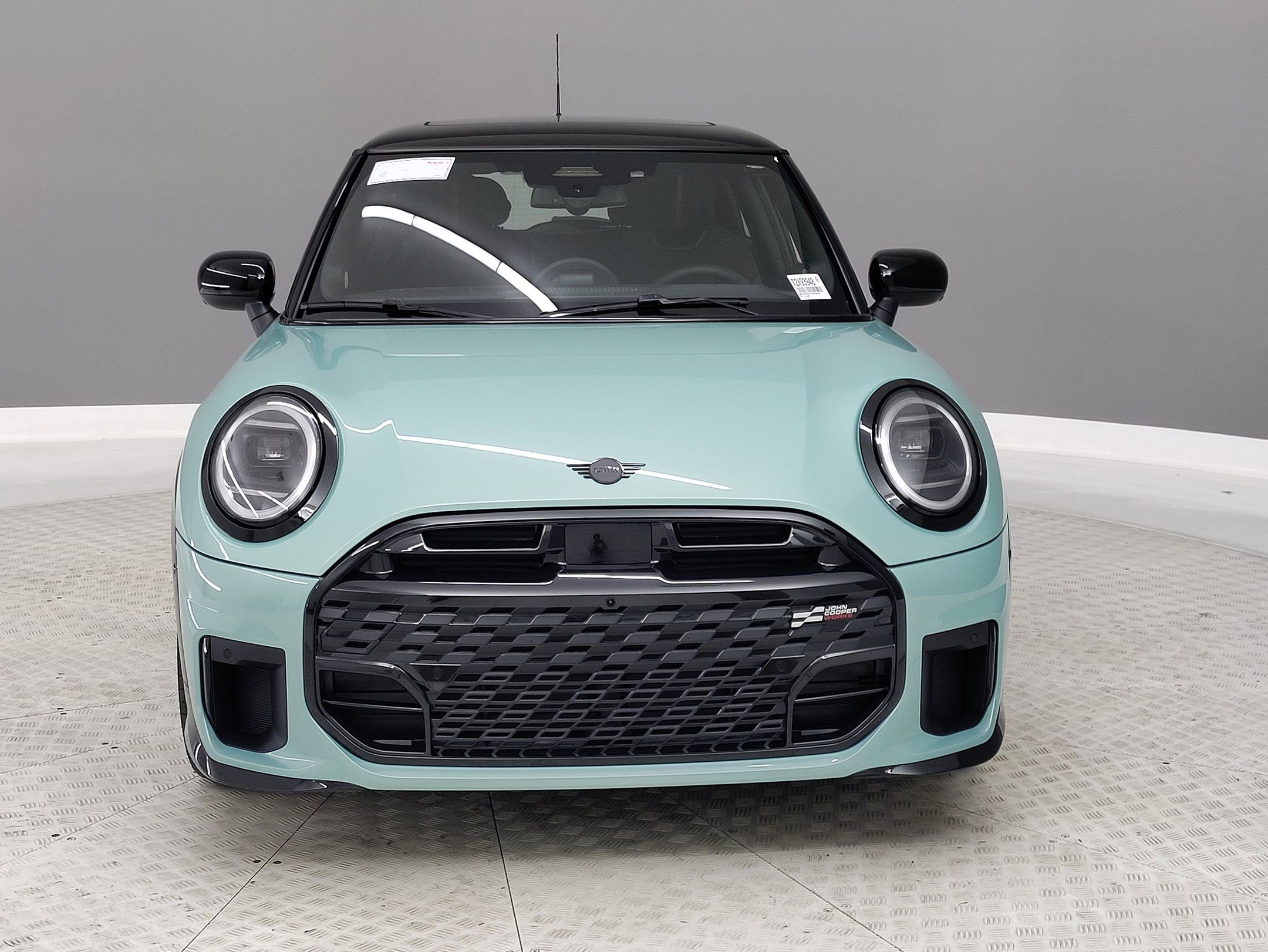 2026 Mini Cooper 2 Door Hardtop S Iconic photo 2