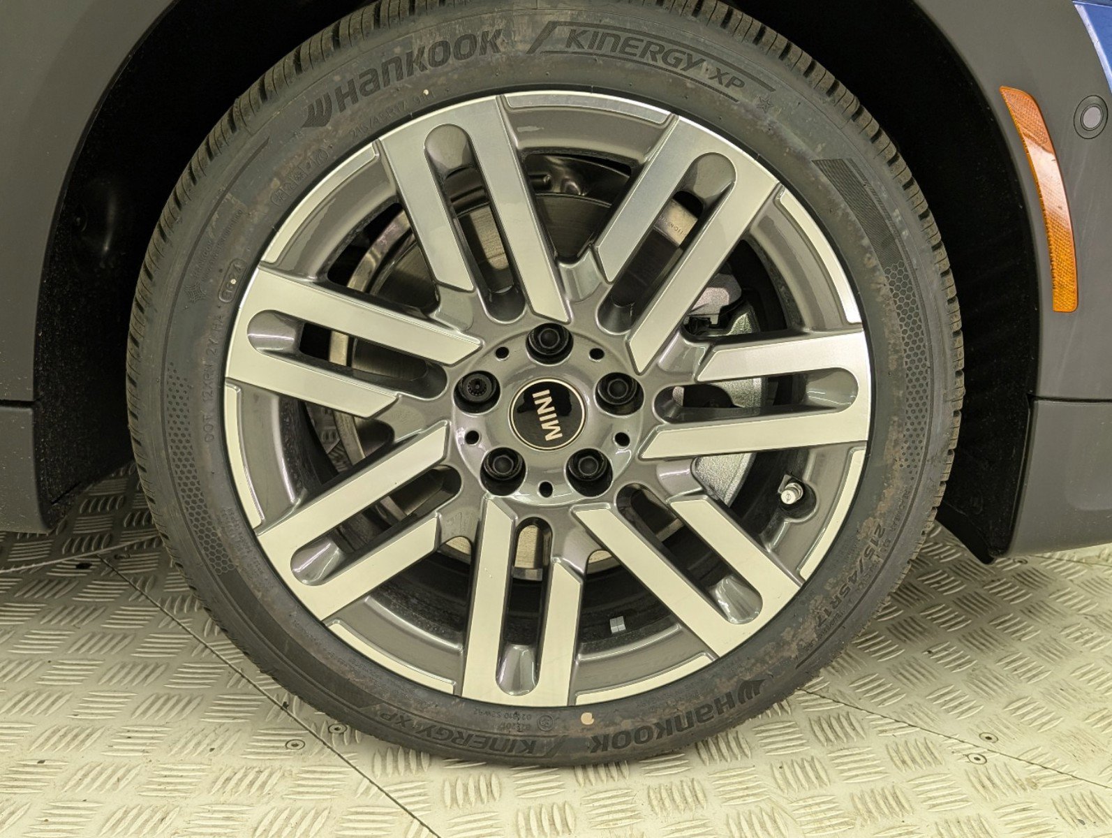 2025 Mini Cooper Signature photo 4